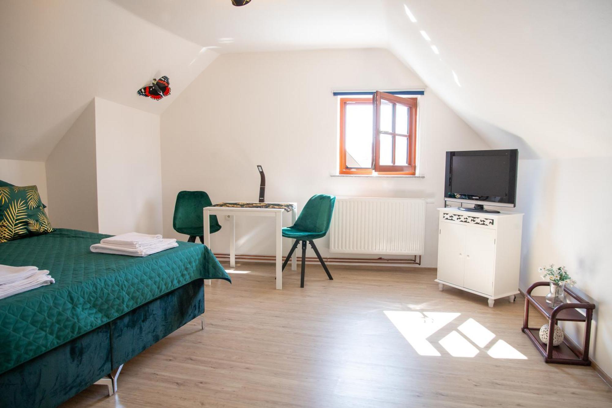 Rezidence Plesivec - Rodinny Apartman S 3 Loznicemi Чески-Крумлов Экстерьер фото